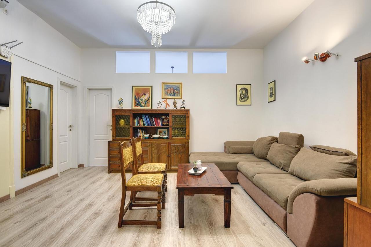 Apartments Rauch Пула Екстериор снимка