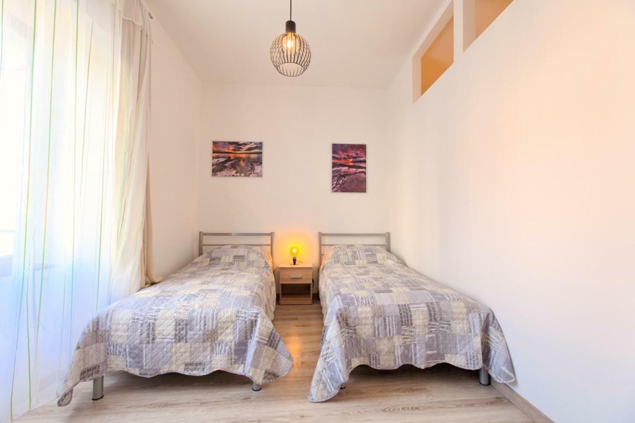 Apartments Rauch Пула Екстериор снимка