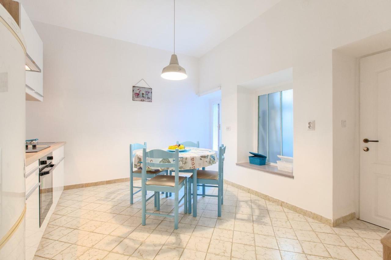 Apartments Rauch Пула Екстериор снимка